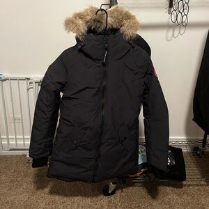 NWT CANADA GOOSE - WOMENS ROSEMONT PARKA